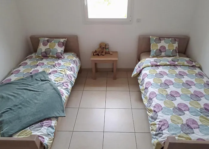 3 Bedroom In Quarante