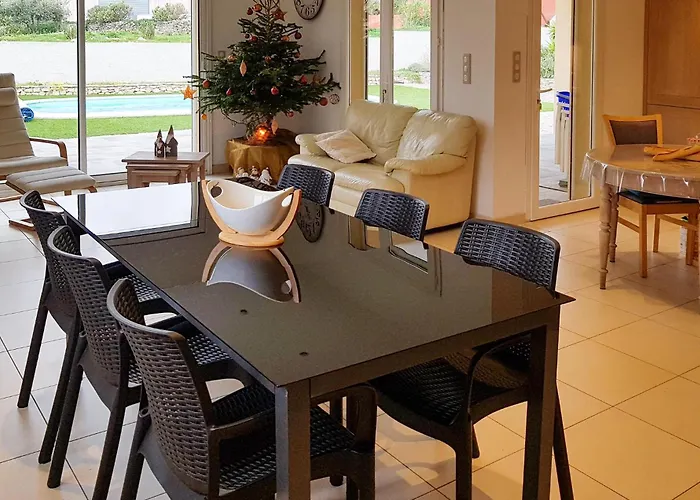 3 Bedroom In * Quarante